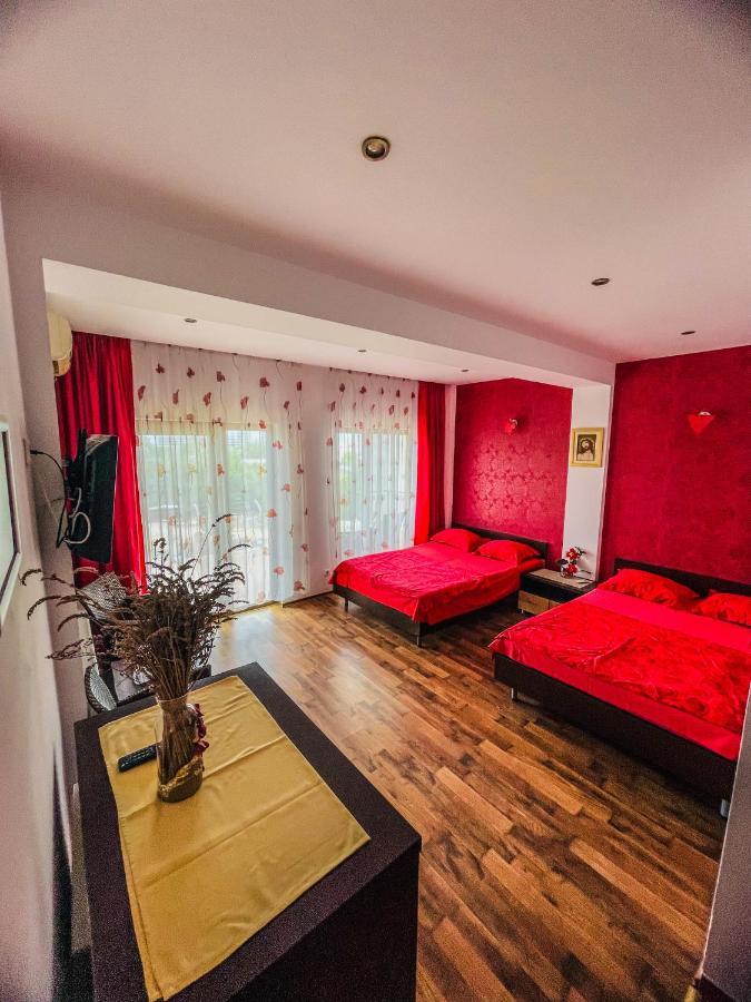 فندق Năvodariفي  Vila Orange المظهر الخارجي الصورة
