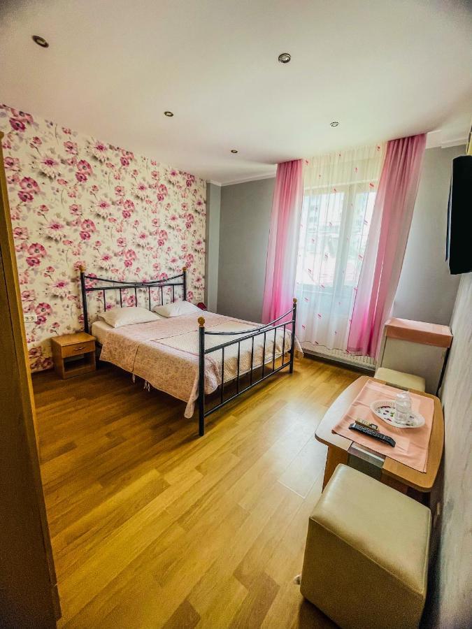 فندق Năvodariفي  Vila Orange المظهر الخارجي الصورة